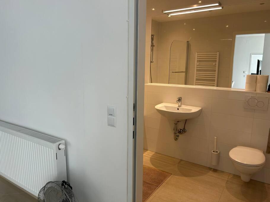 Apartment Merkur Виена Екстериор снимка