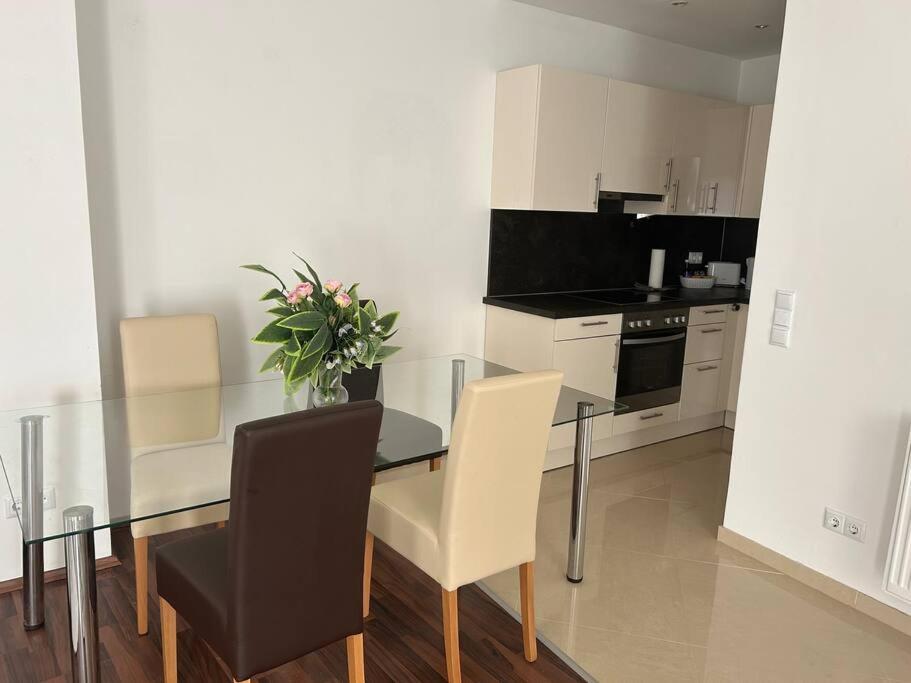 Apartment Merkur Виена Екстериор снимка