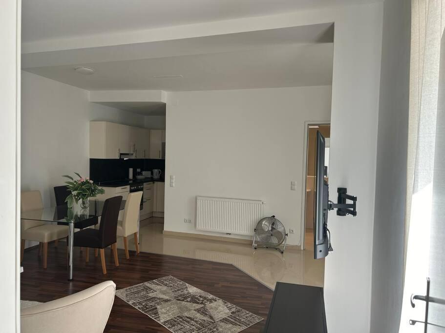 Apartment Merkur Виена Екстериор снимка